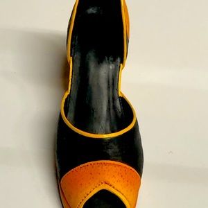 Just The Right Size Shoe miniature shoes